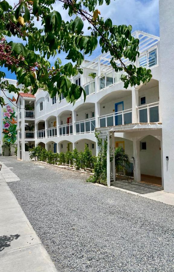 Maho Beach House - Spacious 1 Bedroom Suite Eksteriør billede